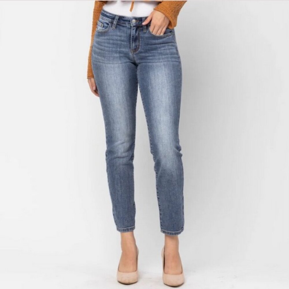 Judy Blue High-Rise Classic Slim Fit Jeans Medium Blue Women’s Size 15/32